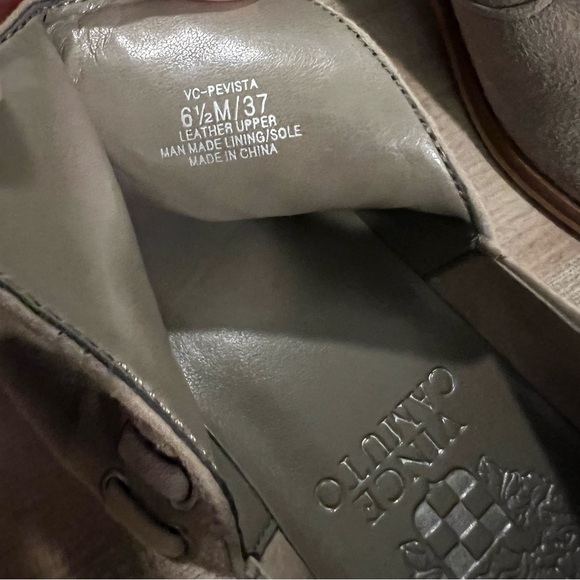 VINCE CAMUTO Pevista Bootie Suede - Picture 5 of 6